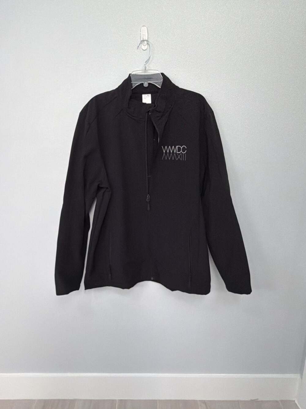 Apple WWDC 2013 Commemorative Softshell Jacket Black Extra Large